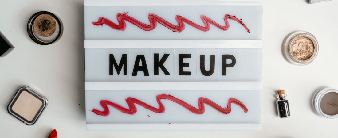 15 Easy Makeup Hacks Every Beginner Should Try in 2026